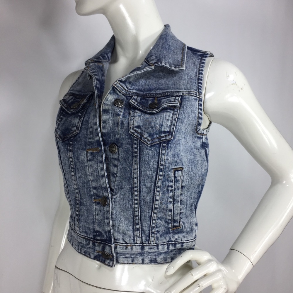 F21 Acid Wash Denim Vest Jean Jacket - Picture 4 of 8